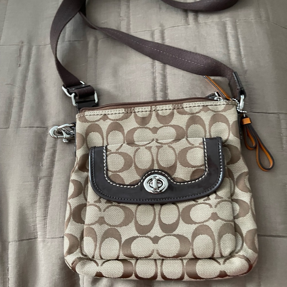 Crossbody coach bag